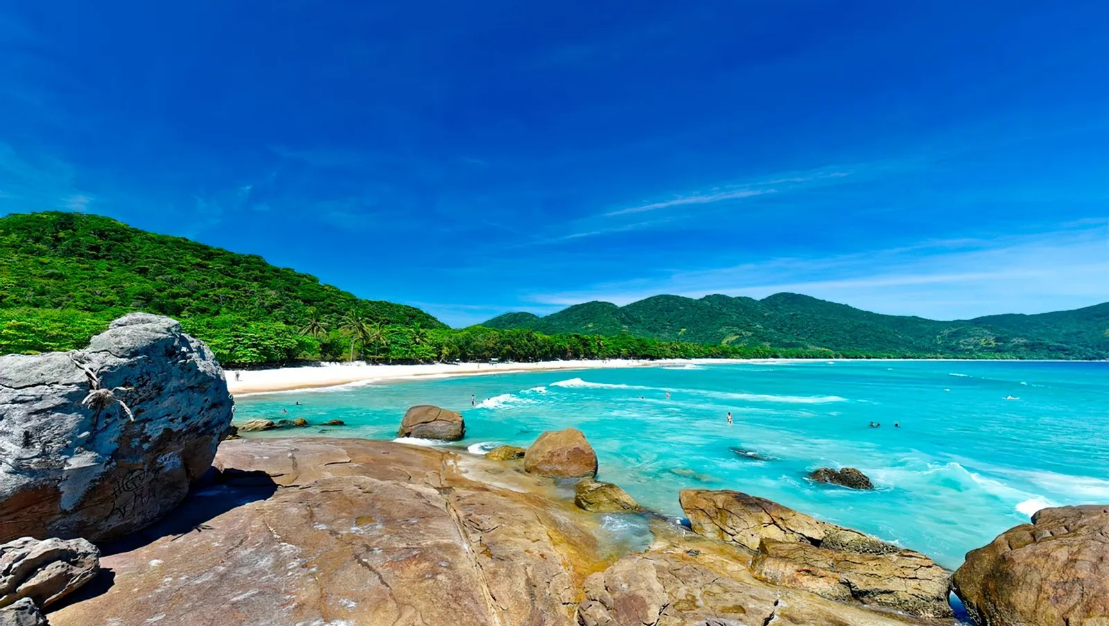 Lopes Mendes beach, Ilha Grande, with white sand and turquoise water